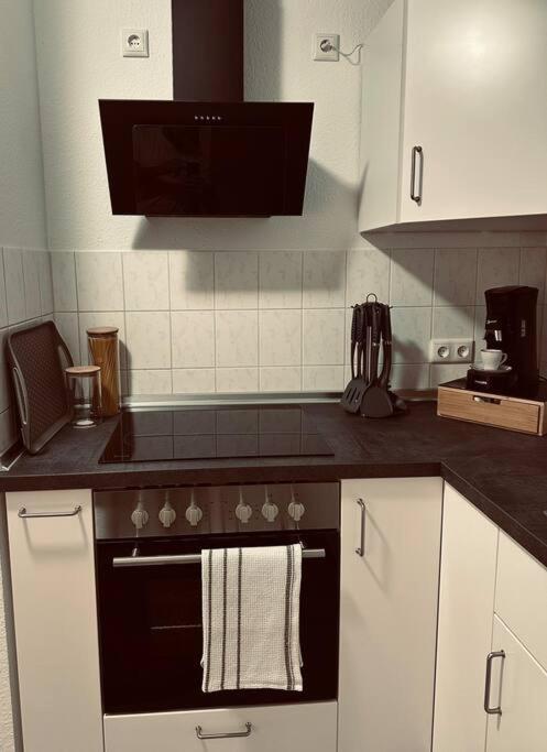 ארפורט Gemuetliche Altstadtwohnung Mit Balkon Smart-Tv מראה חיצוני תמונה