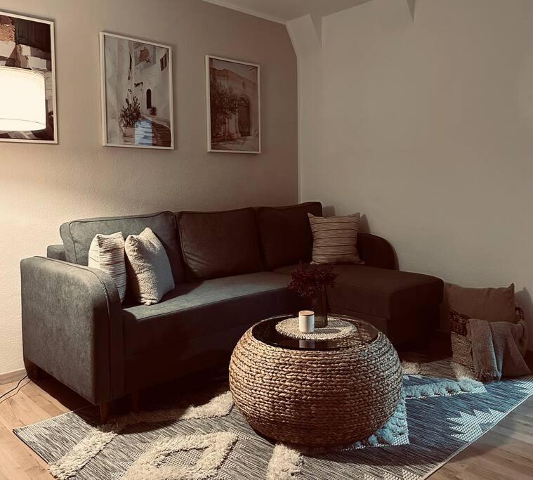 ארפורט Gemuetliche Altstadtwohnung Mit Balkon Smart-Tv מראה חיצוני תמונה